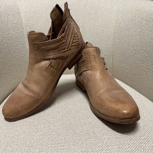 Baske | Boho Western "Lexi" Leather Fringe Low-Cut Ankle Boots/Bootie W7